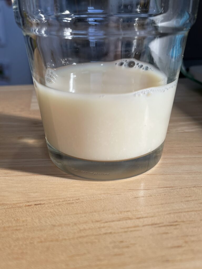 キッコーマンの豆乳『メロン』色
